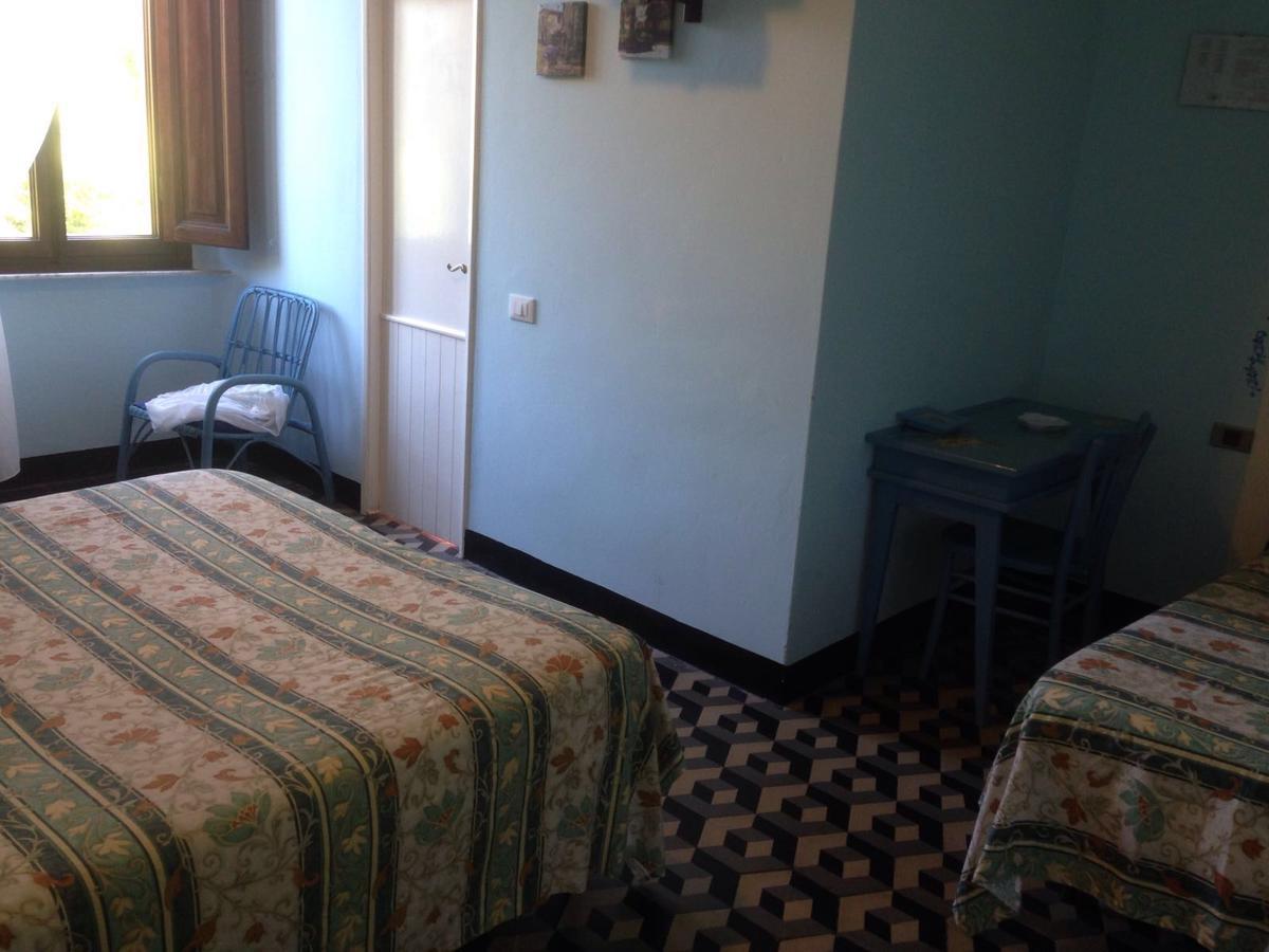 Albergo Pensione Bartoli Castiglioncello Exterior foto